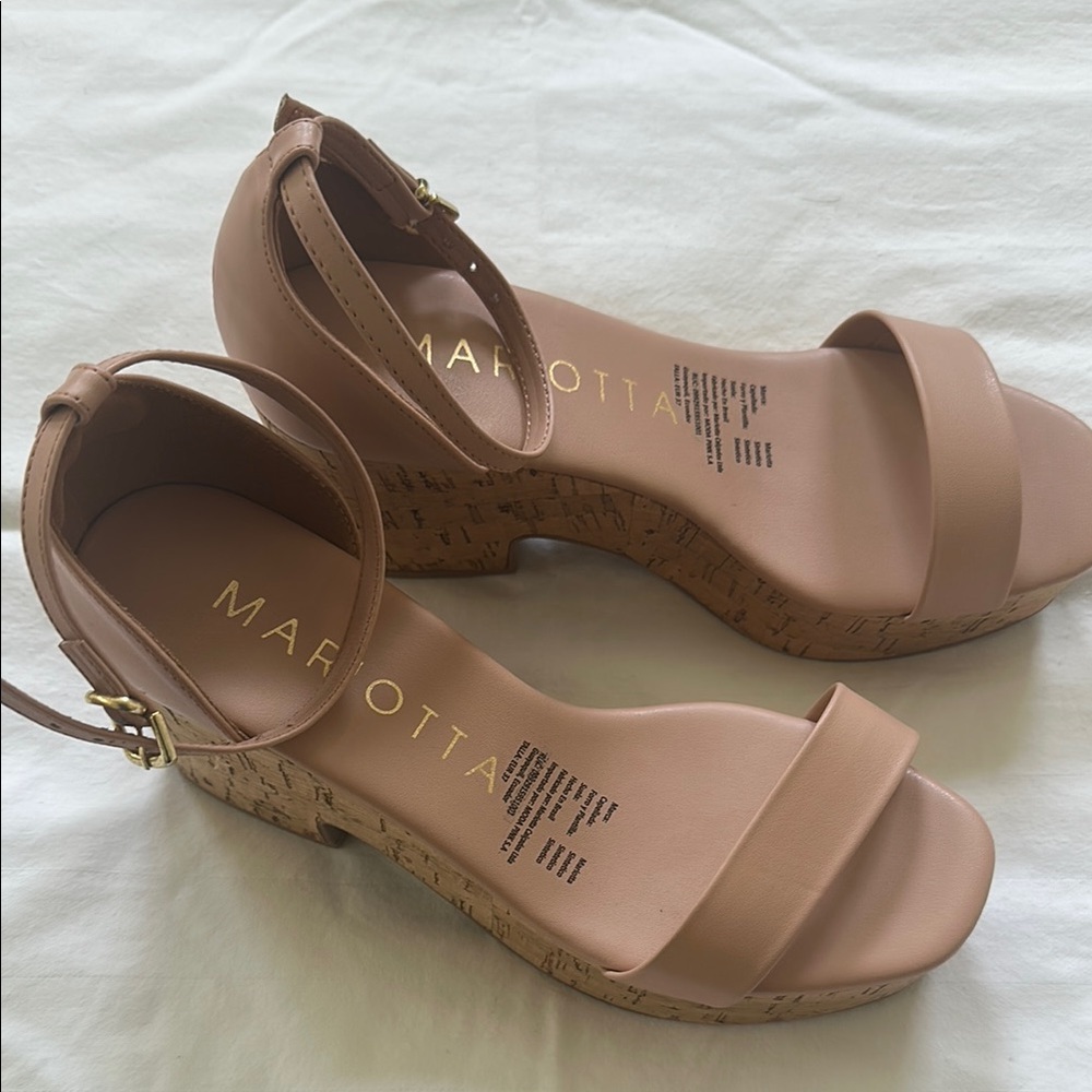 Women's Tan Wedge Sandals